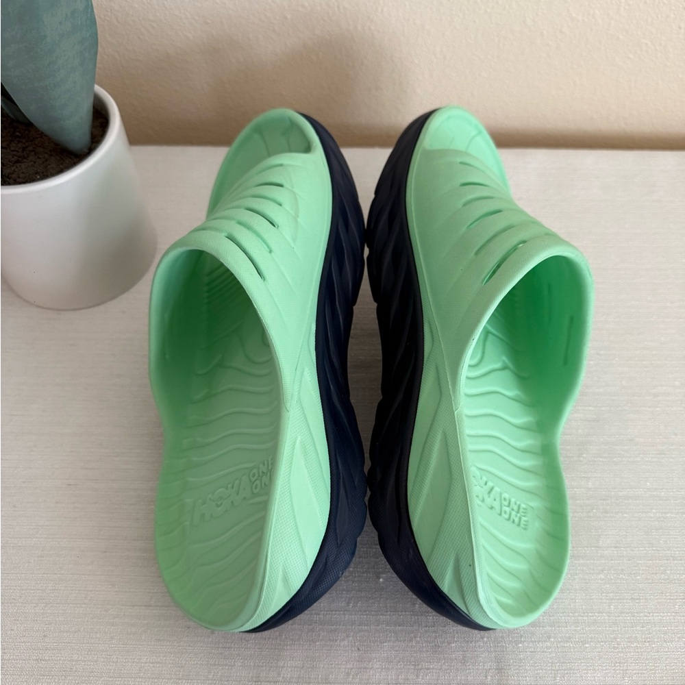 HOKA One One Mint Green/Black Unisex Slide Sandals - Picture 8 of 11